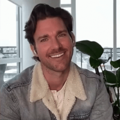 Laugh Kevinmcgarry GIF. This 498 x 498 animated GIF is part of our quiz time collection. Related themes include cute, laugh, smile. Created by ninergrl6…