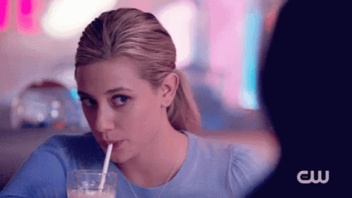 Lili Reinhart Bett Cooper GIF
