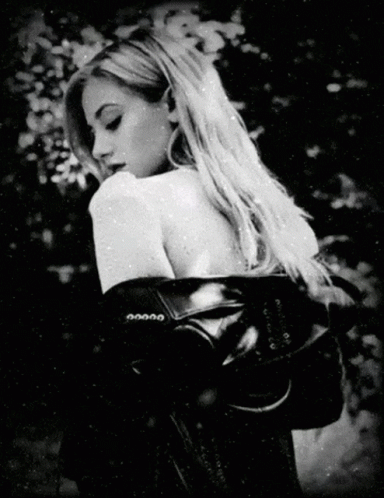 Lili Reinhart Betty Cooper GIF
