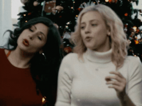 Lili Reinhart GIF