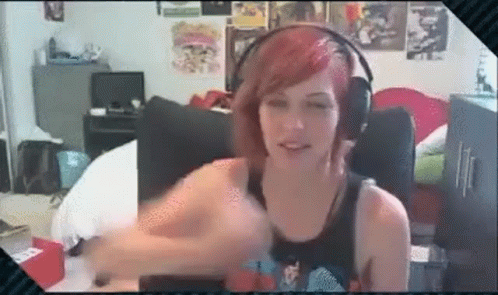 Linda Ruiva GIF