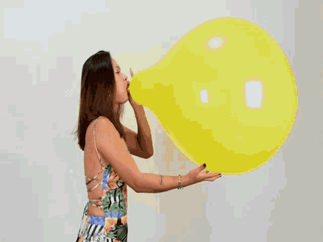 Loonergirl Blow2pop GIF