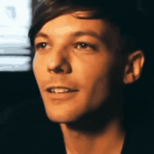 Louis Tomlinson Louis Tomlinson Getting A Tattoo GIF