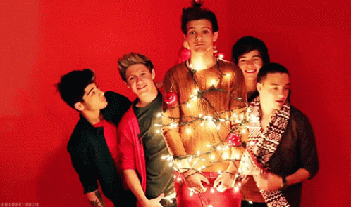 Louis Tomlinson One Direction GIF. This 498 x 295 animated GIF is part of our one direction birthday collection. Related themes include christmas lights…