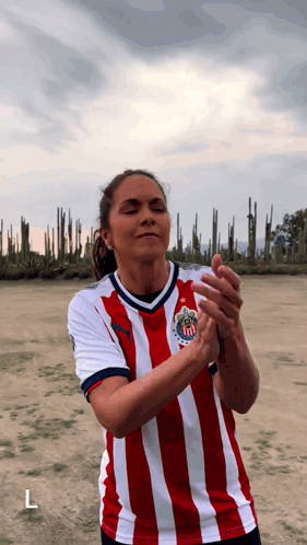 Lucero Chivas GIF