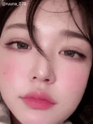 Luna Lorrain Ruuna070 GIF