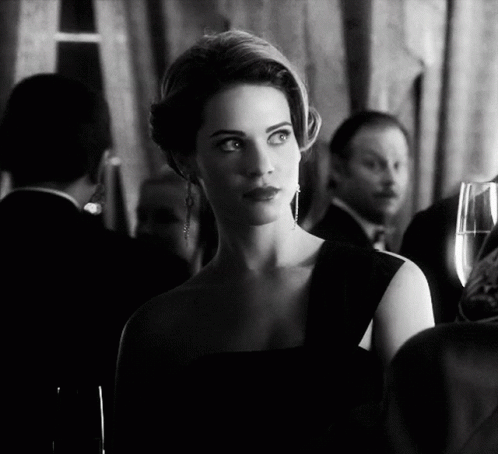 Lyndsy Fonseca Angie Martinelli GIF. This 498 x 454 animated GIF is part of our lyndsy fonseca collection. Created by JudyPotter. View the original…