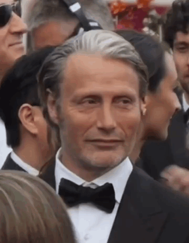 Mads Mikkelsen GIF