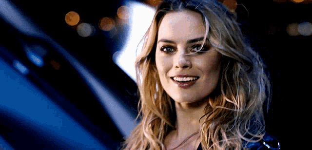 Margot Robbie GIF