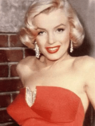 Marilyn Monroe GIF