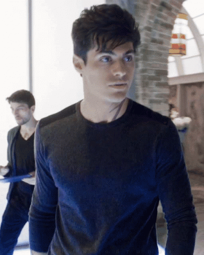 Matthew Daddario Alec Lightwood GIF