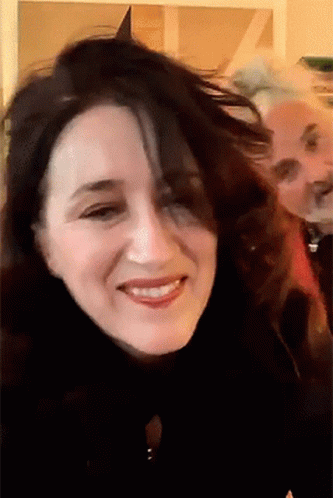Mdk Maria Doyle Kennedy GIF. This 333 x 498 animated GIF is part of our paris kennedy collection. Created by melaniecavill. View the original animation…