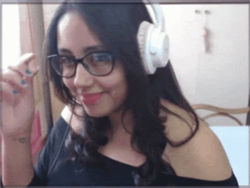 Michelle Rezende Olhar GIF. This 498 x 375 animated GIF is part of our olhar 43 collection. Created by SkyLucas. View the original animation, share it, or…