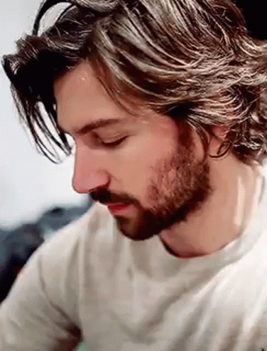 Michiel Huisman Dimples GIF. This 379 x 498 animated GIF is part of our michiel huisman collection. Created by fanacc. View the original animation, share…