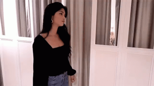Mishti Rahman Influencer GIF. This 498 x 278 animated GIF is part of our gracias por su atencion tumblr collection. Related themes include beautiful…