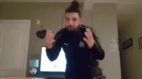 Mohamed Henni Mohamed GIF