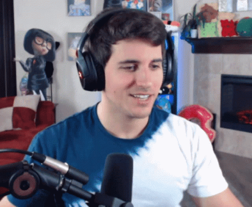 Mommaolio Hand Signs GIF