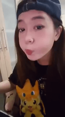 Moominchan Luna Lorrain GIF