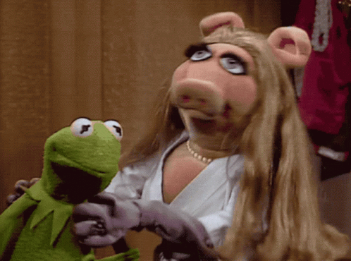 Muppet Show Miss Piggy GIF