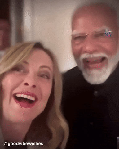 Narendra Modi Giorgia Meloni GIF