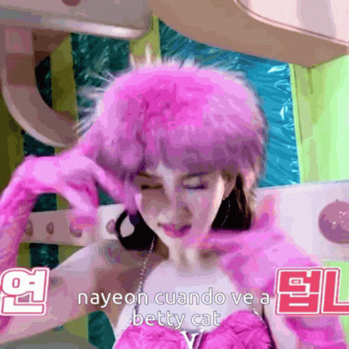 Nayeon Twice Pov Eres Solo De Betty Cat GIF. This 498 x 498 animated GIF is part of our porque no los dos collection. Created by y666ji. View the original…