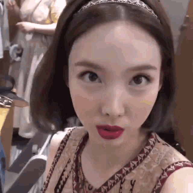 Nayloist Nayeon Hot Feeling Herself GIF