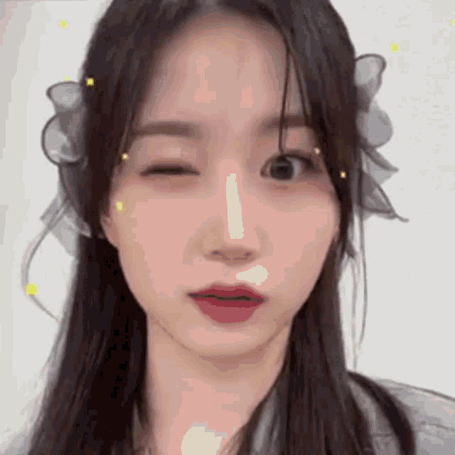 Nmixx Haewon Nmixx Haewon Eye Twitching Blinking Confused GIF