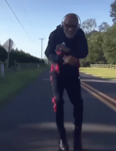 Oldplaya Rollin GIF. This 382 x 498 animated GIF is part of our roller skating collection. Created by eyegeethree. View the original animation, share it, or…