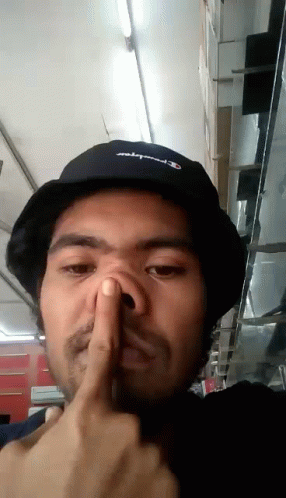 Pacekik Funny Face GIF. This 286 x 498 animated GIF is part of our reinhardt face collection. Created by maswibe. View the original animation, share it, or…