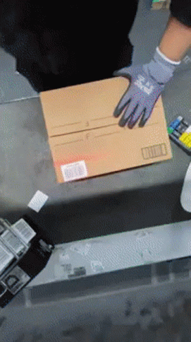 Pack GIF