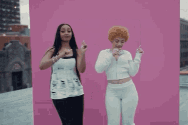 Pinkpantheress Boys A Liar GIF