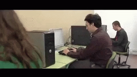 Programador GIF. This 480 x 270 animated GIF is part of our soy programador collection. View the original animation, share it, or browse related GIFs.