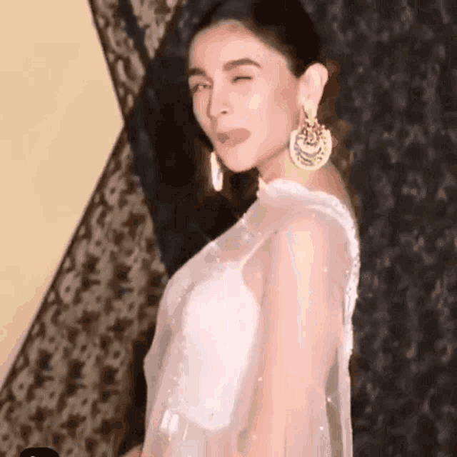 Queen Alia GIF