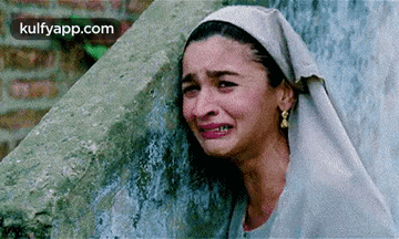 Raazi.Gif GIF