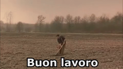 Ragazzo Di Campagna Renato Pozzetto Zappare Buon Lavoro Campagna GIF