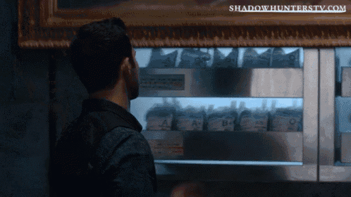 Raphael Hotel Du Mort GIF