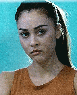Raven Reyes The100 GIF