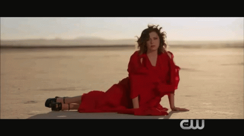 Rebecca Bunch Pose GIF