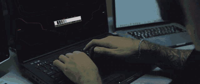 Rjtonamen Besame GIF