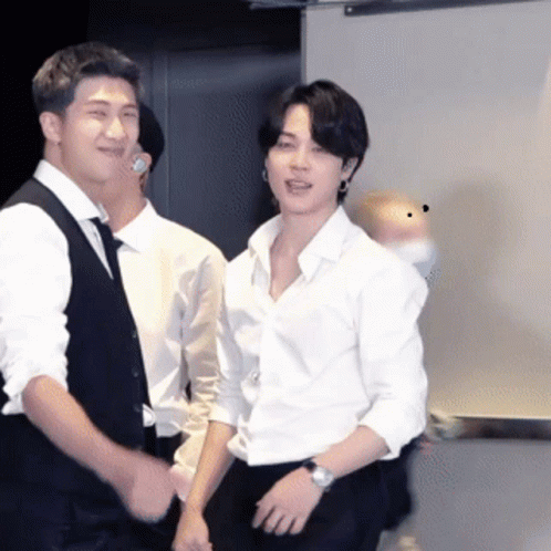 Rm 4jvrs7 GIF. This 498 x 498 animated GIF is part of our jimin abs collection. Created by 4jvrs1. View the original animation, share it, or browse related…