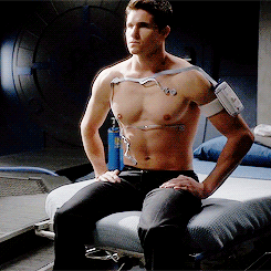 Robbie Amell Gif GIF