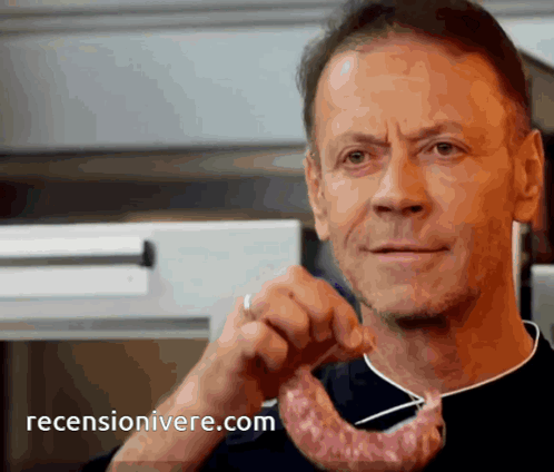 Rocco Siffredi Salsiccia GIF. This 498 x 424 animated GIF is part of our rocco siffredi collection. Created by recensionivere. View the original animation…