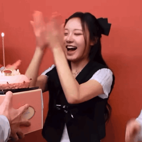 Saena Ablume GIF
