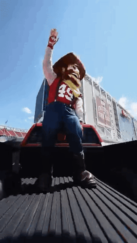 San Francisco 49ers Sourdough Sam GIF. This 281 x 498 animated GIF is part of our 49ers collection. Related themes include dancing, football, nfl. Created…