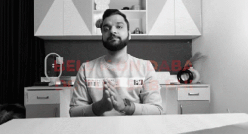 Santigo Stufflistings GIF