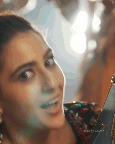Sara Ali Khan Vicky Kaushal GIF