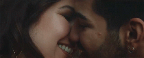 Se Beijando Dilsinho GIF