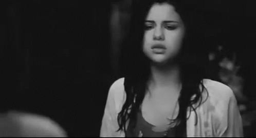 Selena Gomez GIF