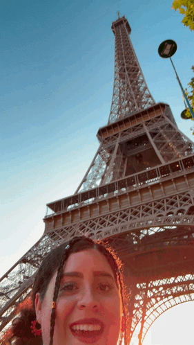 Shagarita Shalymar GIF. This 281 x 498 animated GIF is part of our torre eiffel collection. Related themes include crazy, francia, shock. Created by…