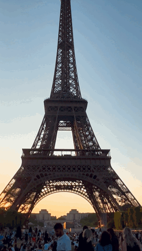 Shagarita Shalymar GIF. This 281 x 498 animated GIF is part of our torre eiffel collection. Related themes include francia. Created by shagarita1. View the…